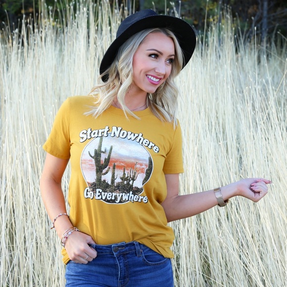 Coco and Main graphic tee - Picture 2 of 9